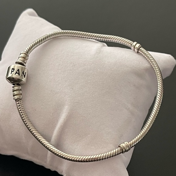 Pandora Snake Chain Clasp Bracelet - Picture 2 of 9